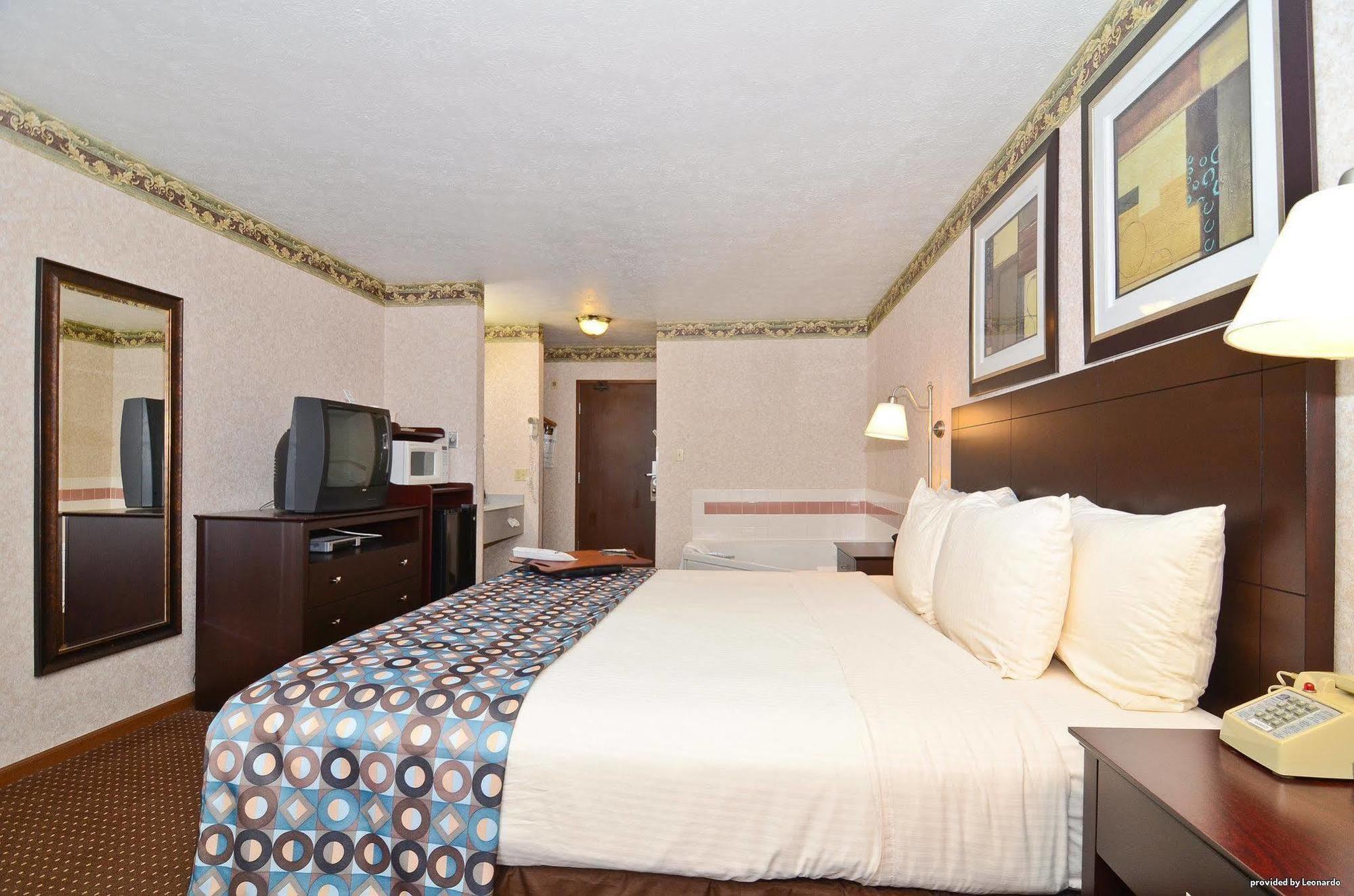 Baymont By Wyndham Danville Il Ngoại thất bức ảnh